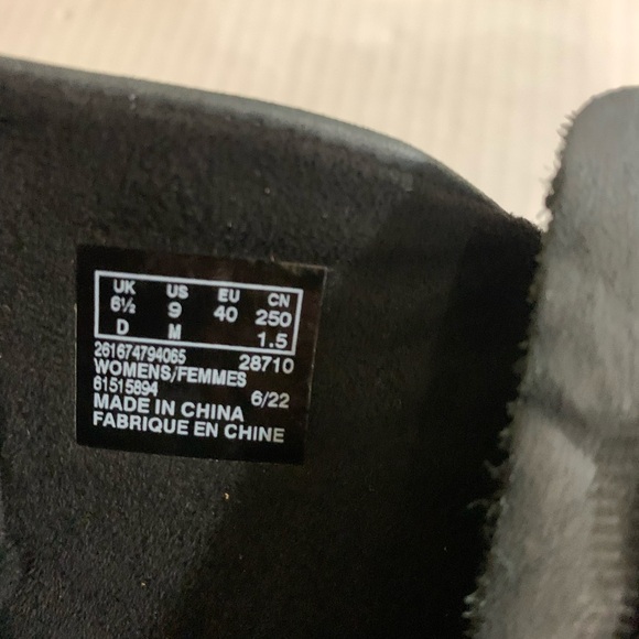 New Clarks Women's Magnolia Haley Black Leather Booties Size 9 - Picture 9 of 9